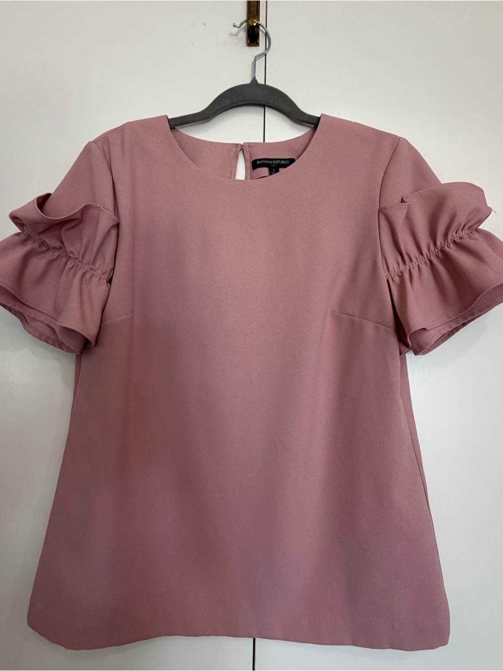 Banana Republic Mauve Pink Ruffle Sleeve Blouse size S